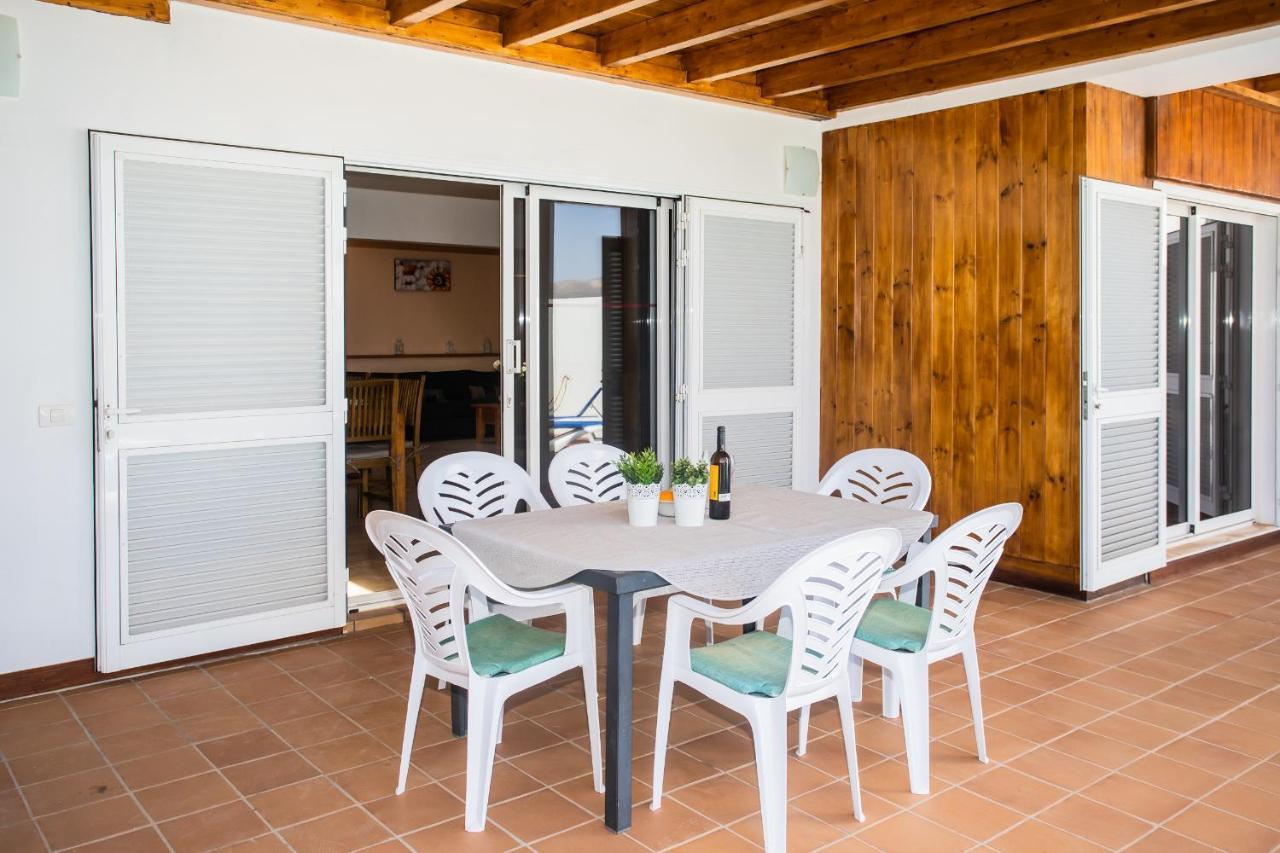 Villa Aleksandra Playa Blanca  Extérieur photo
