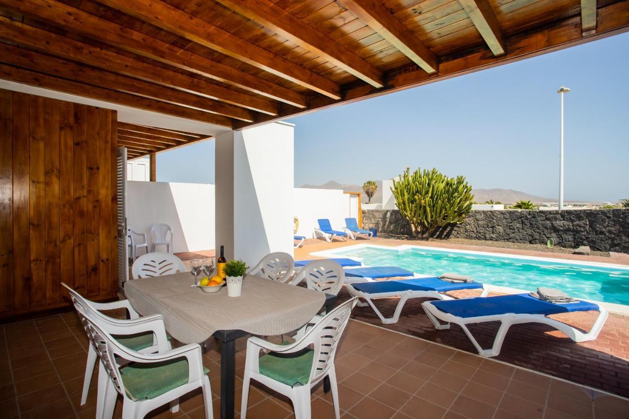 Villa Aleksandra Playa Blanca  Extérieur photo